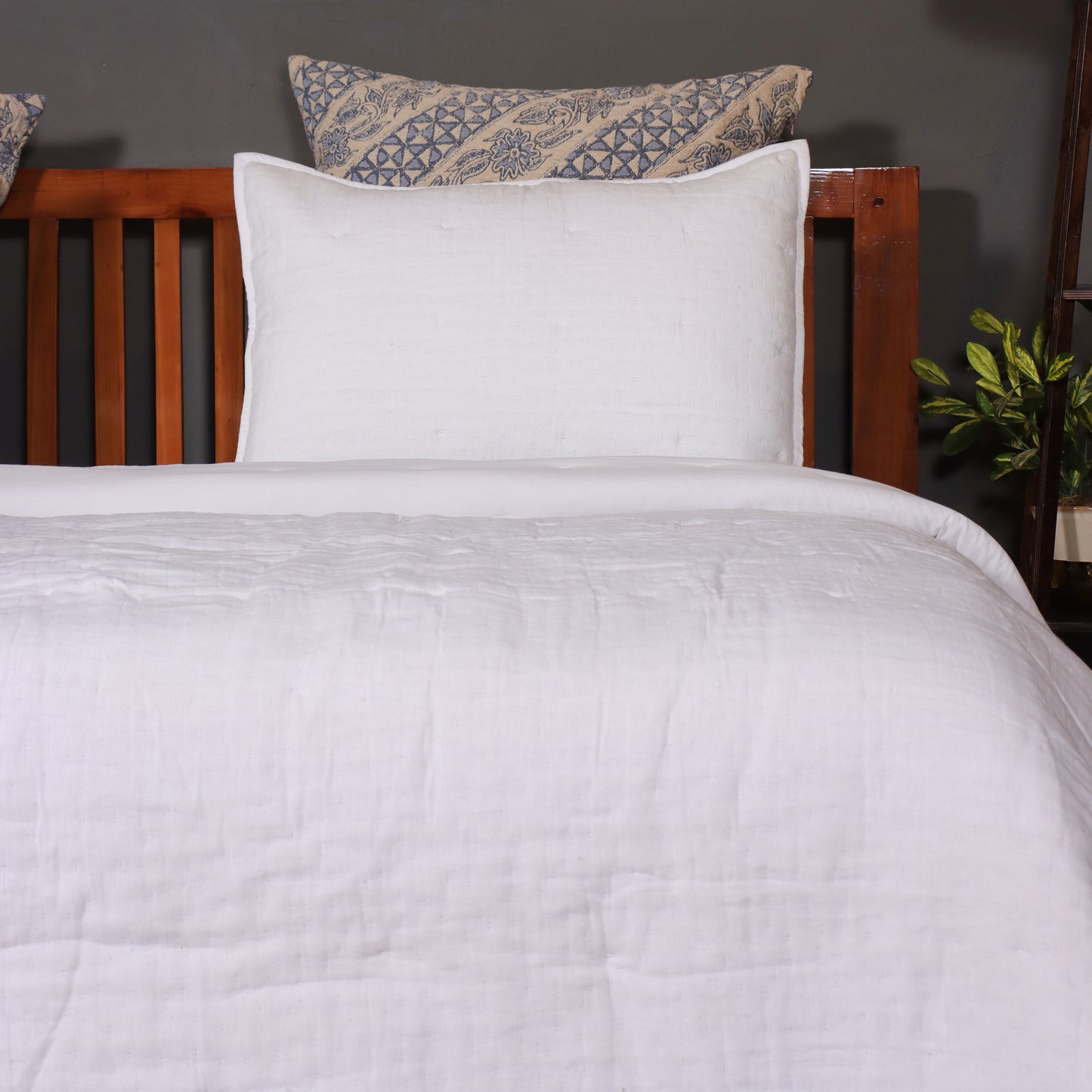 White Cotton Quilt