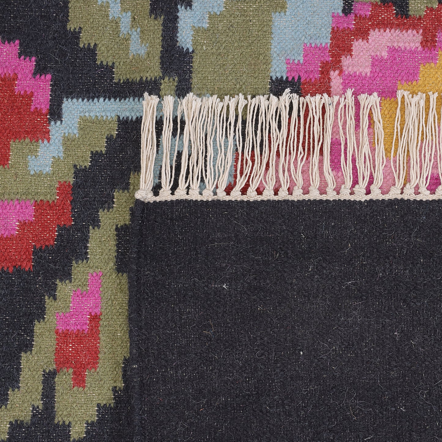 Floral Hand Woven Kilim 3'x5'