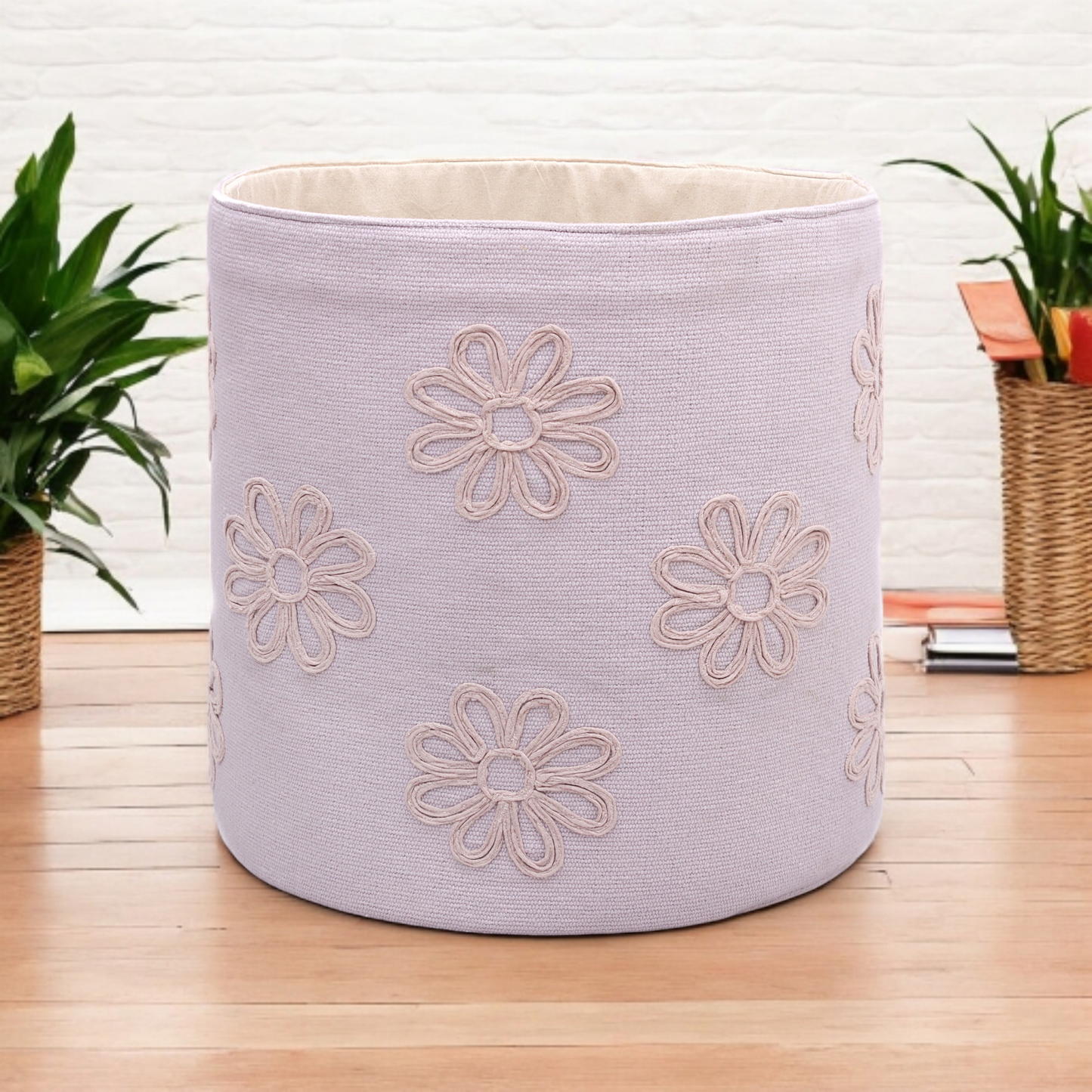 Embroidered Daisy Basket