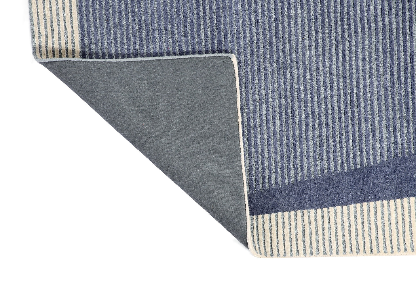 Blue and White Hand Tufted Wool Rug - 5'x8'