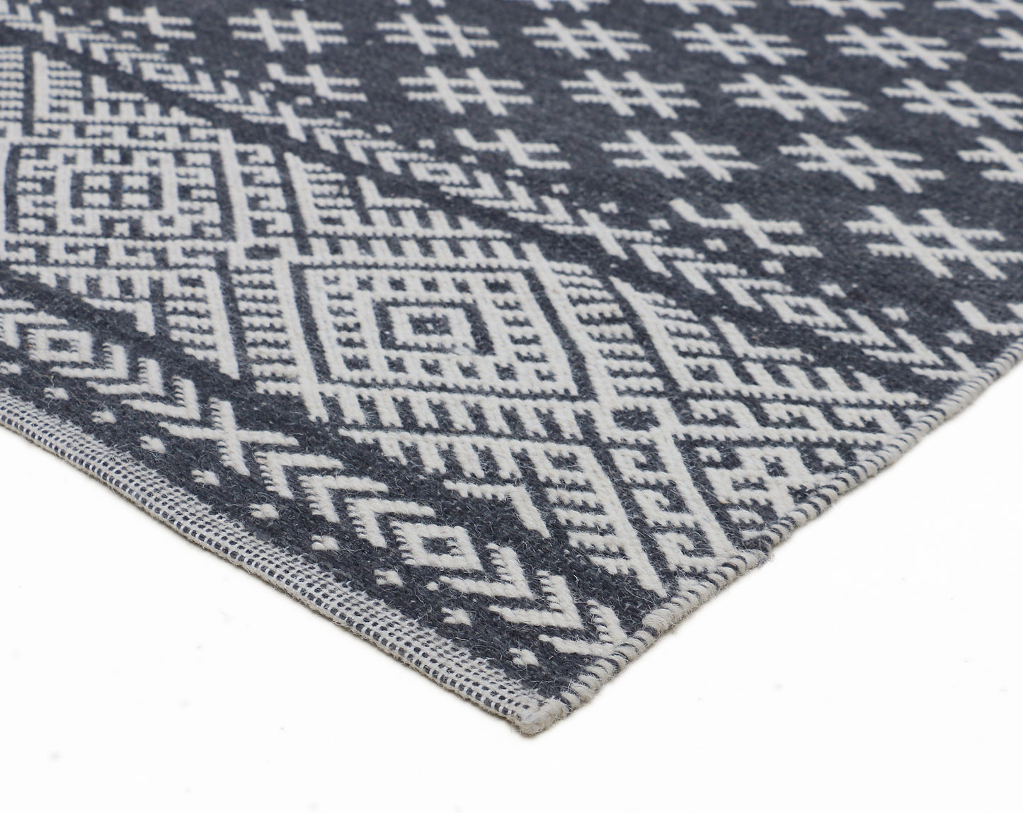 5x8 feet rug