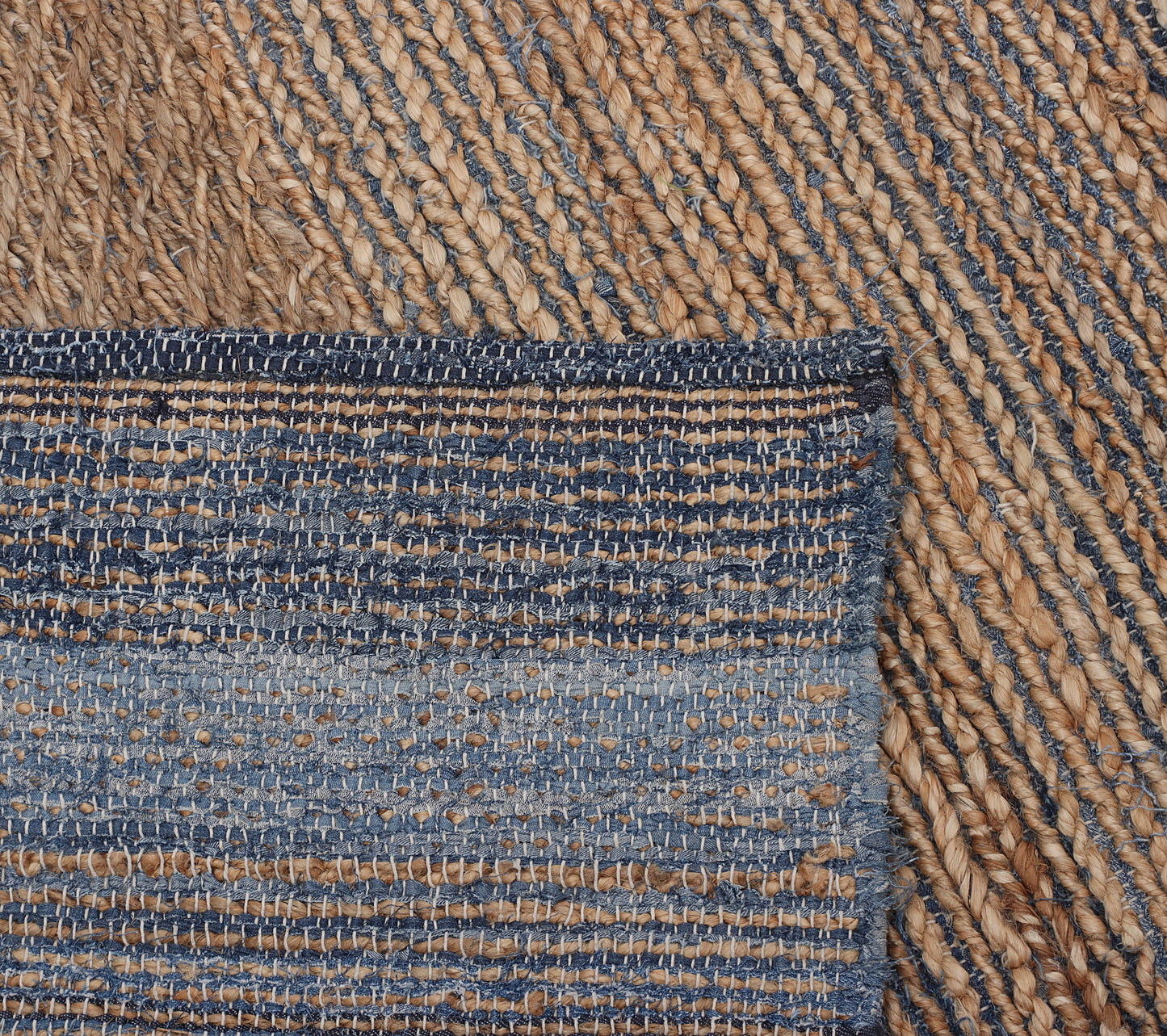 Hand Woven / Pitloom Jute Rug