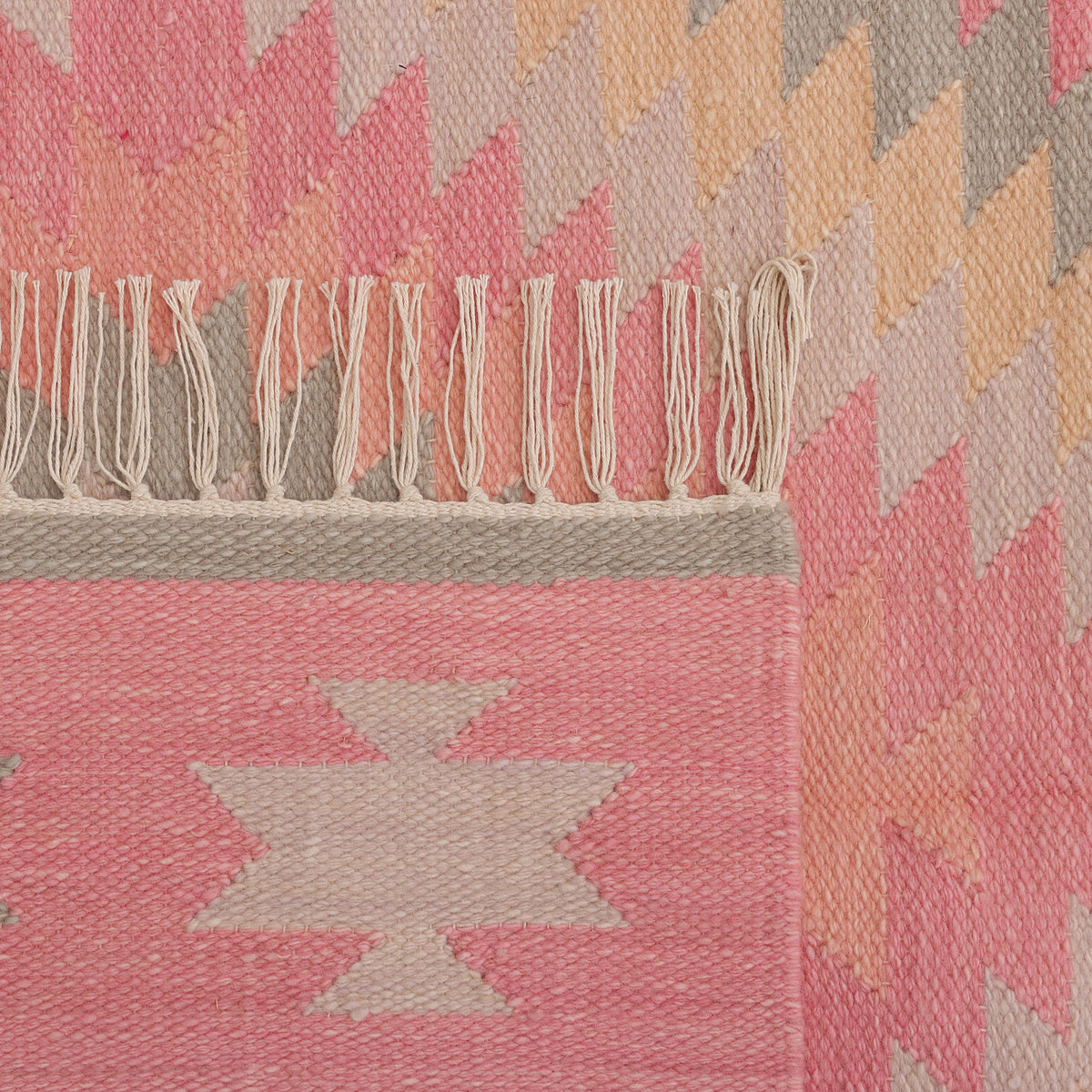Rose & Cream Hand Woven Kilim - 5'x8'