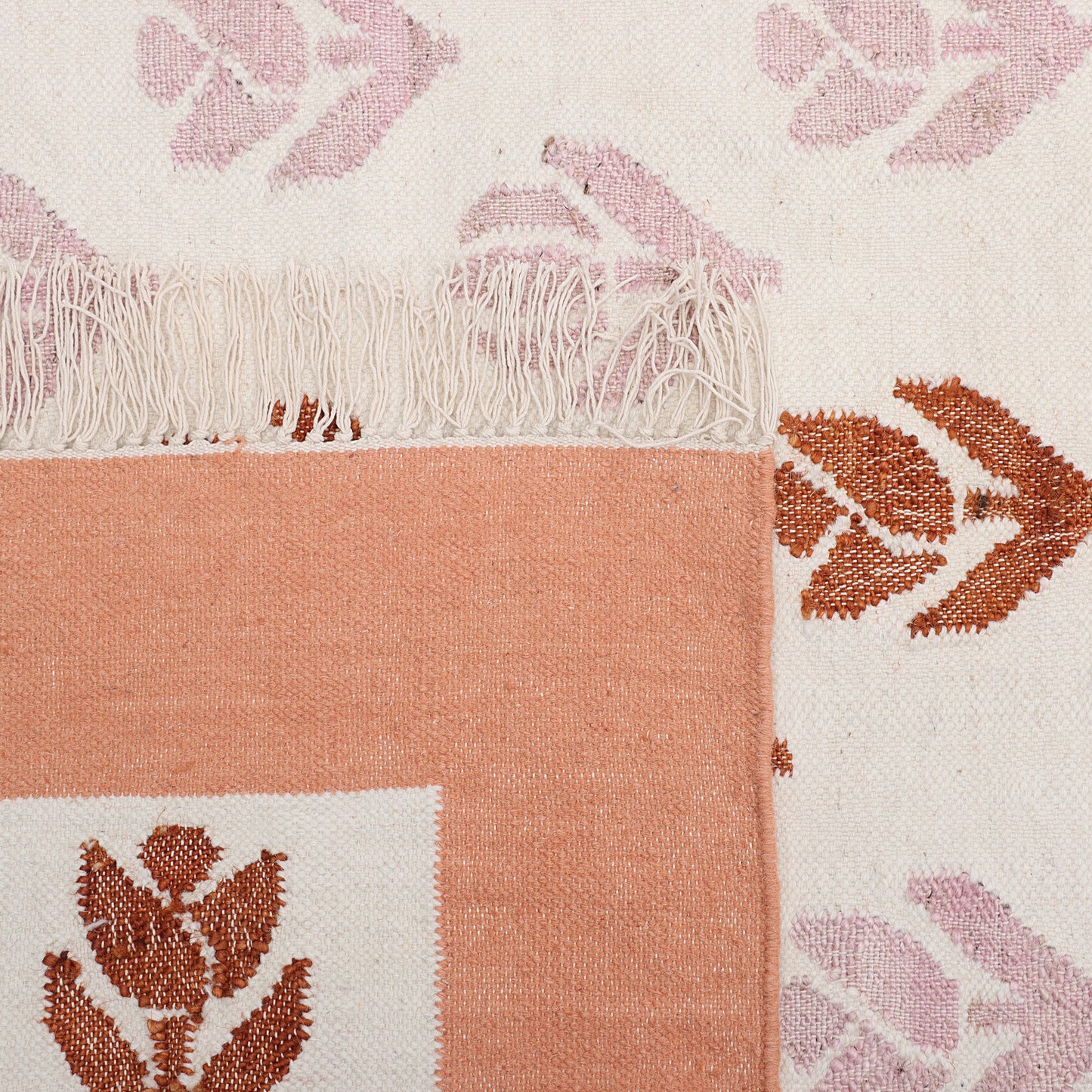 Hand Woven Wool/Jute Kilim - 5'x8'