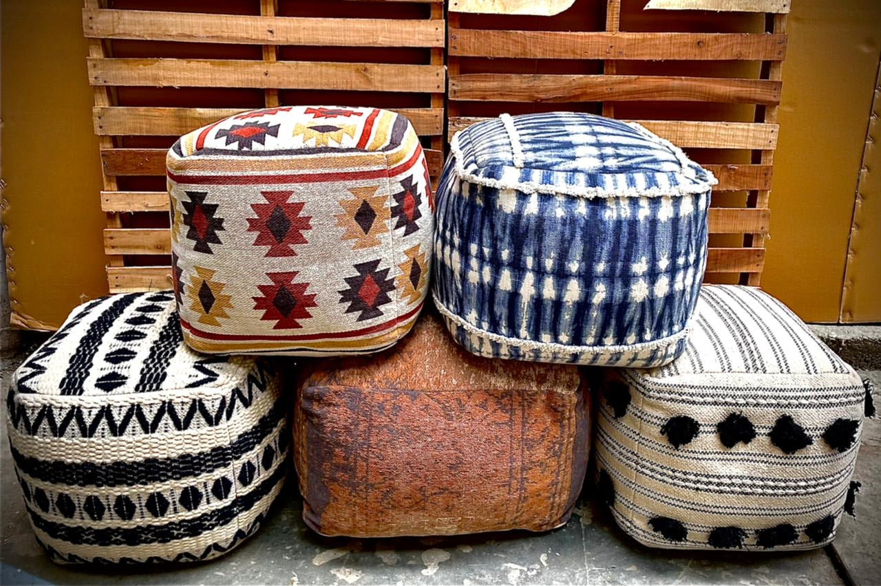 POUFS