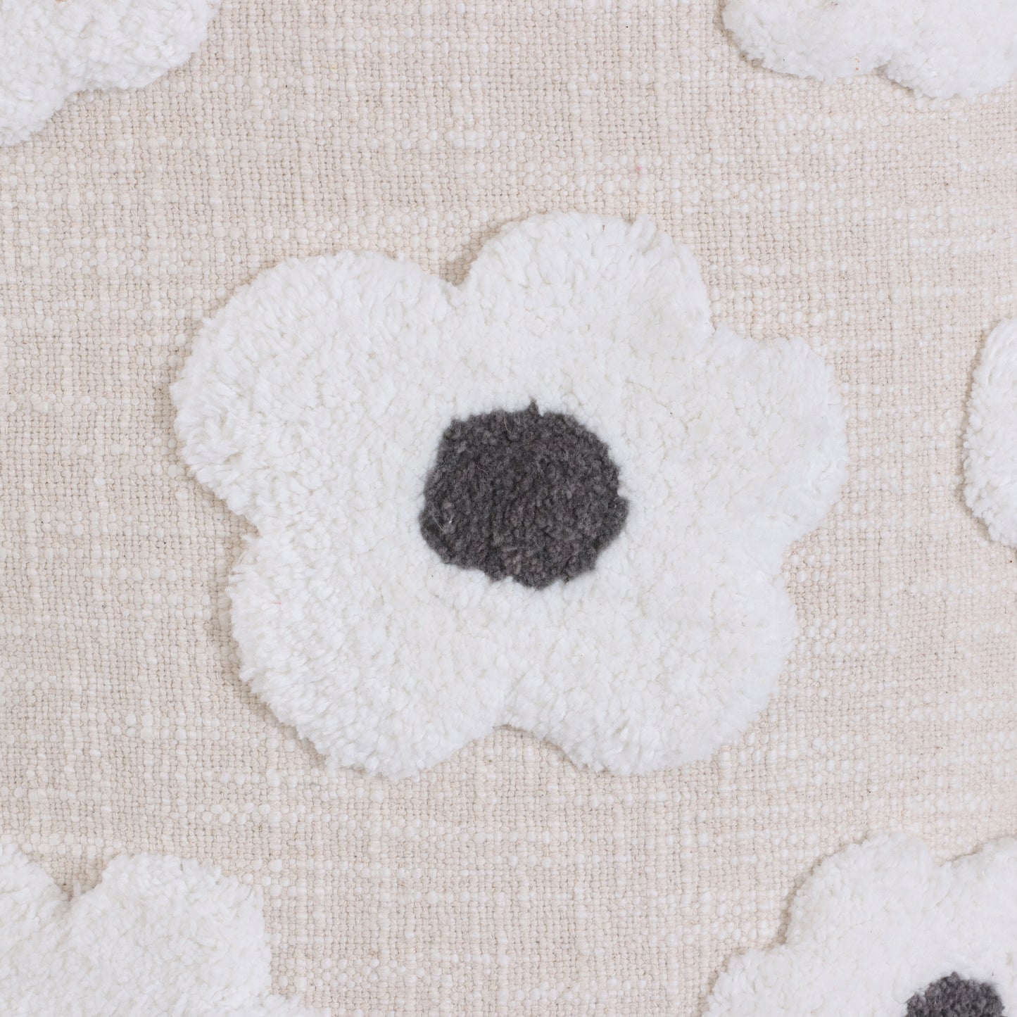 Tufted Daisy Flower Basket