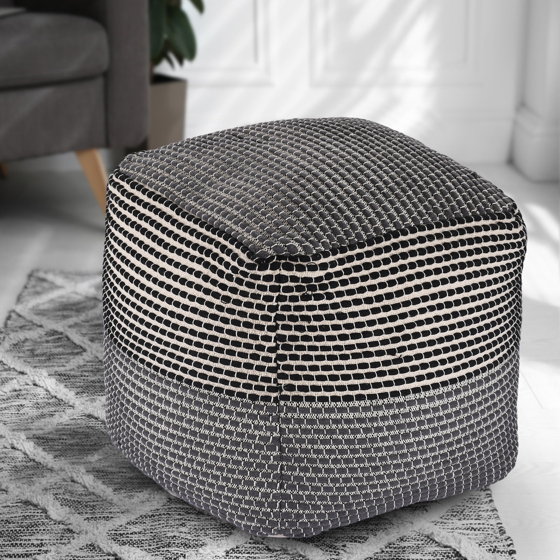pouf