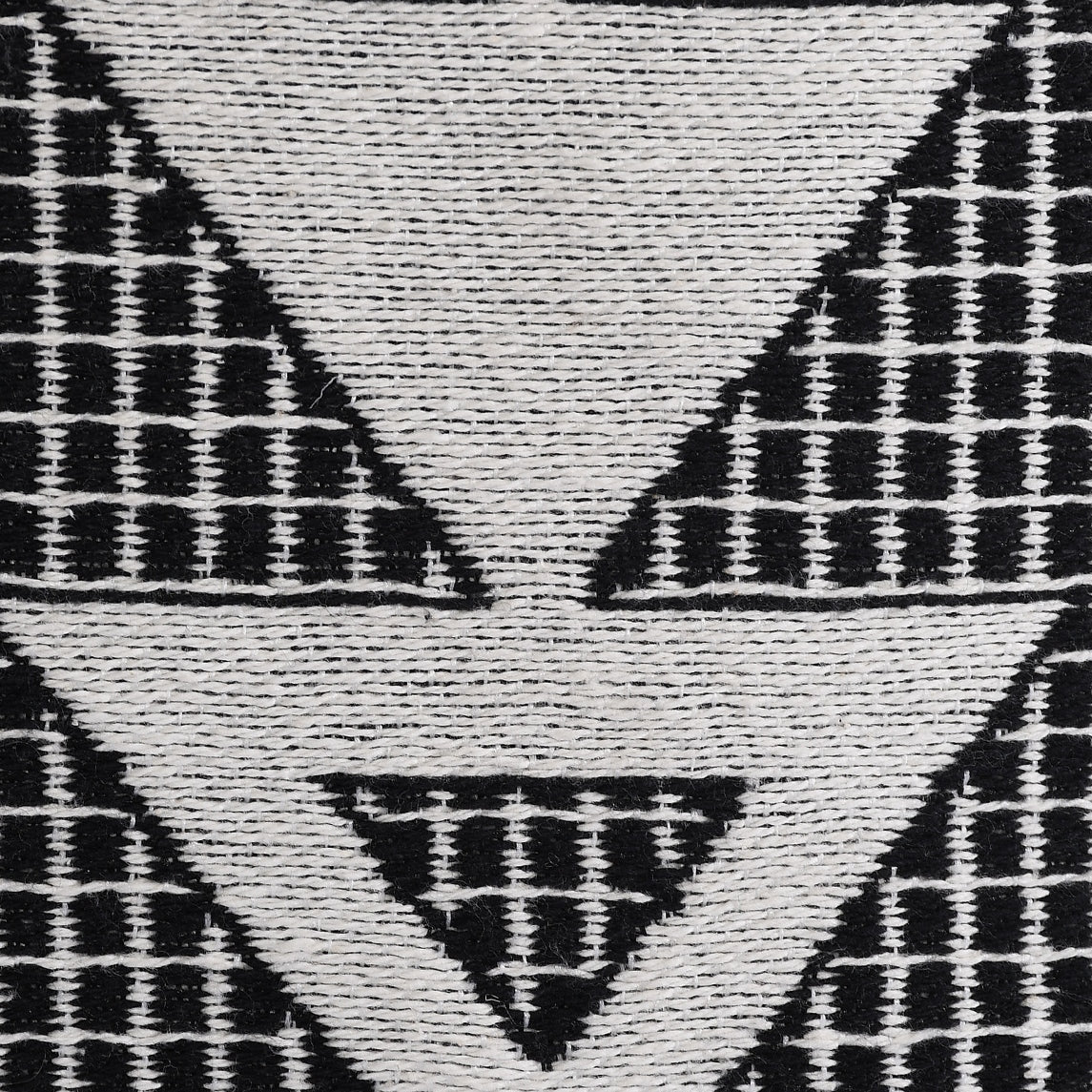 machine woven pouf
